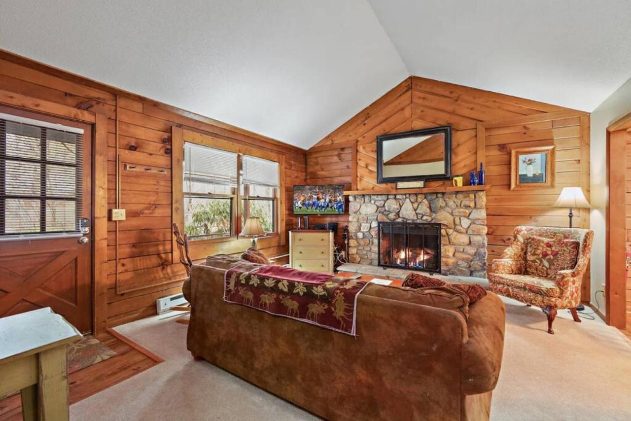 Classic Log Cabin With Fireplace On Quiet River Blowing Rock Dış mekan fotoğraf