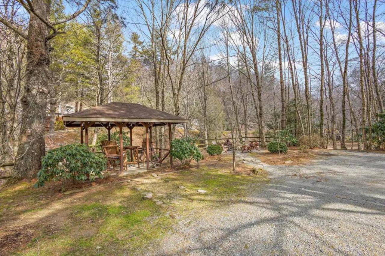 Classic Log Cabin With Fireplace On Quiet River Blowing Rock Dış mekan fotoğraf